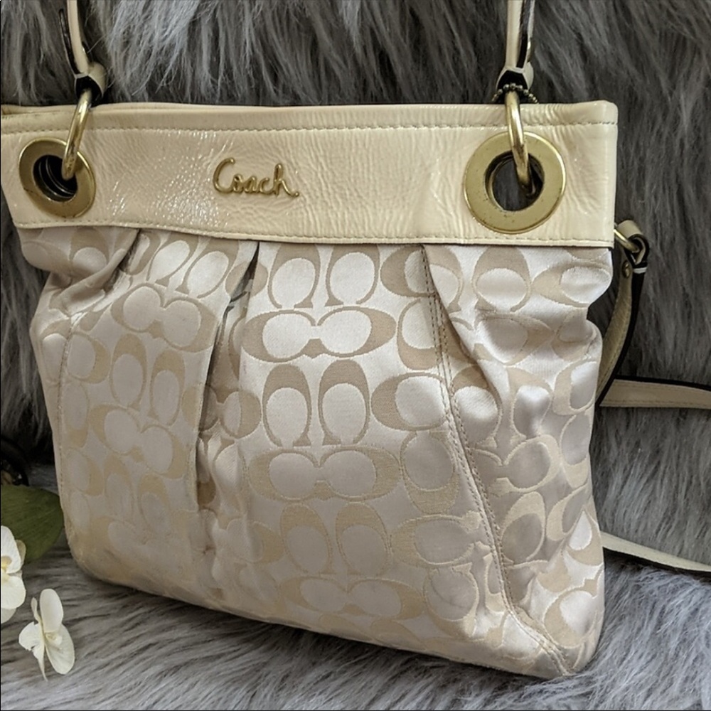 Coach Signature Bag